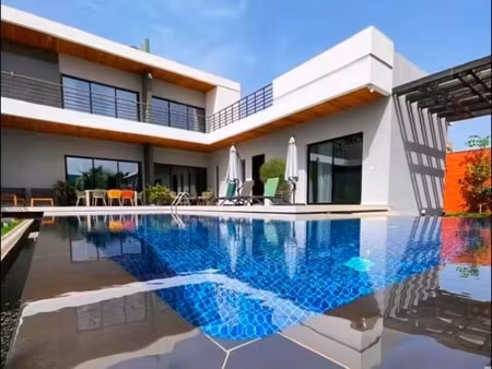 maison de luxe à vendre à guéret : 720 300 € | 450m²