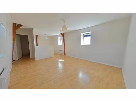 location appartement 2 pièces 50m² loudun 86200