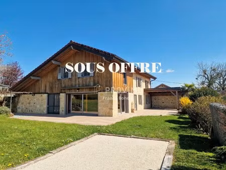 superbe propriété de campagne rénovée  153 m2  au calme
