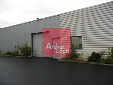 location local d'activités 230 m²