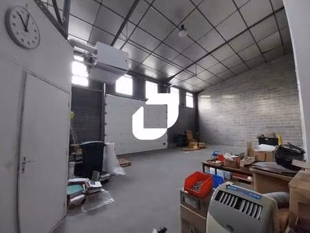 location local d’activités jouars pontchartrain 78760 427m²