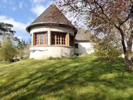 proche la bazoche gouet  pavillon de belle qualité sur terrain très bien arboré