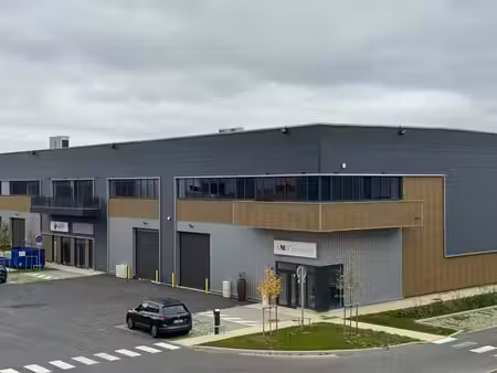 location entrepôt chalifert 77144 322m² à 690m²