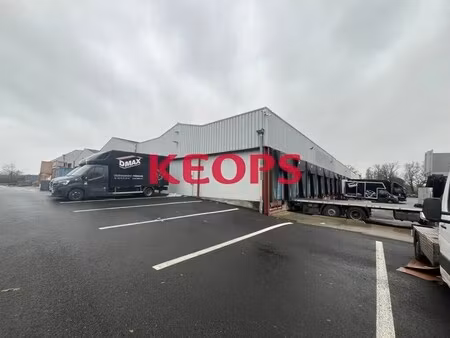 location local d'activités 1 500 m²