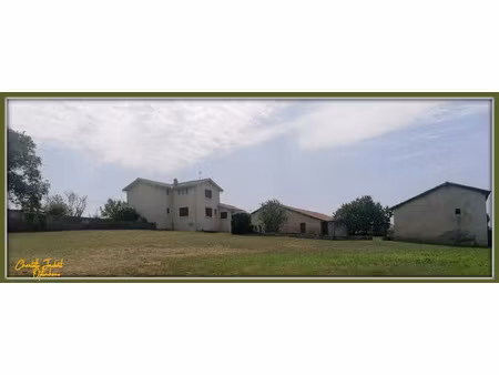 vente ferme 7 pièces 187 m² à la roche-chalais (24490)  265 000 €