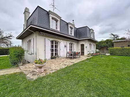 vente maison 8 pièces 202 m² à pommerieux (53400)  272 900 €