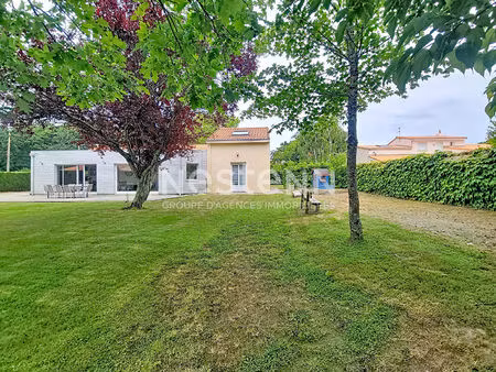 maison saint aignan grandlieu 197 m2  5 chambres  garage  jardin