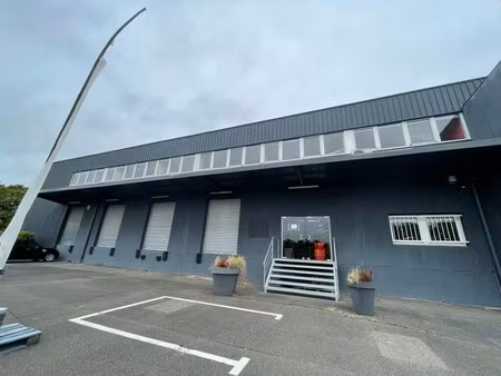location entrepôt logistique palaiseau 91120 3030m² à 6871m²