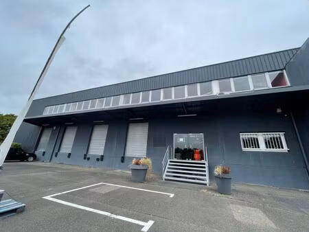 location entrepôt logistique palaiseau 91120 3030m² à 6871m²