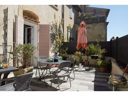 maison de village avec 2 appartements indépendants et une terrasse