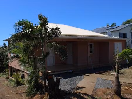 location maison 4 pièces 93m² st pierre 97410