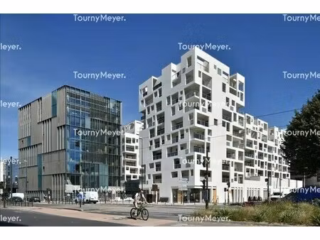 location bureaux 150 m²