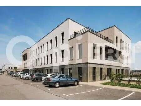 location bureaux 617 m²
