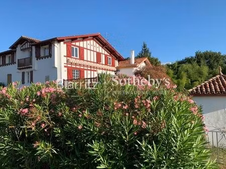 superbe propriete historique du xviiième siècle