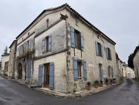 vente maison à salles-lavalette (16190) : à vendre / 200m² salles-lavalette