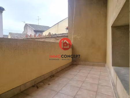 location maison 3 pièces 81 m² à roquemaure (30150)
