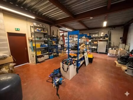 vente entrepôt 920 m²
