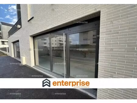 location commerce 78 m²