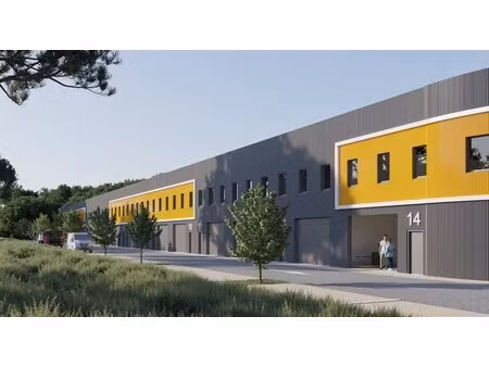vente local d'activités 169 m² à 8 150 m²