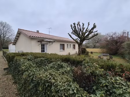 vente maison piscine à chazelles (16380) : à vendre piscine / 75m² chazelles