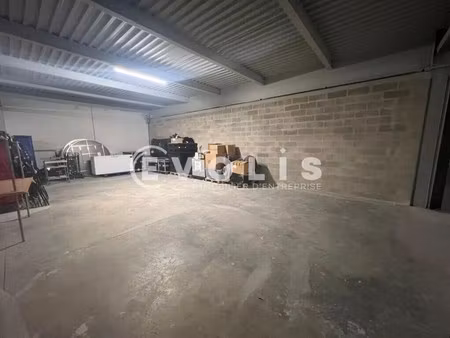 location local d'activités 330 m²