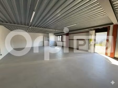 location local d’activités saint vincent de tyrosse 40230 95m²