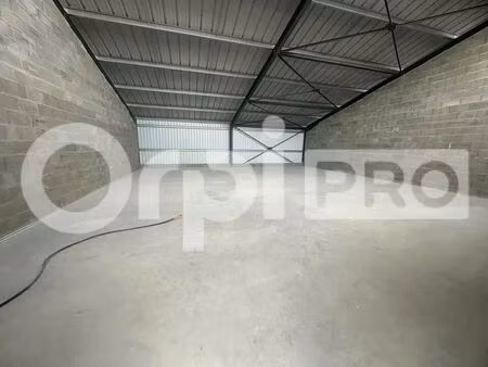 location entrepôt saubrigues 40230 328m²