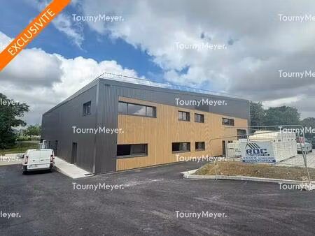 location local d’activités betton 35830 404m²