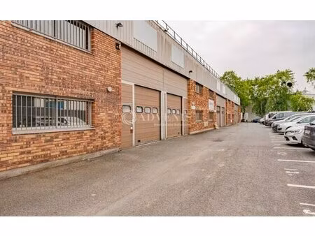 location local d’activités lisses 91090 226m²