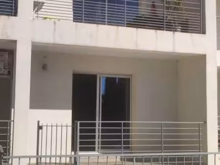 location appartement 3 pièces 70 m² à cabrières (30210)