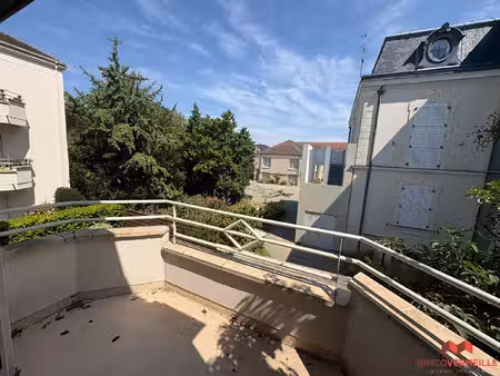 location appartement 2 pièces 33m²