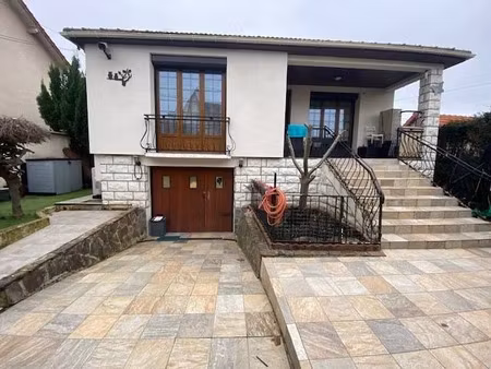 vente maison 5 pièces 95 m² à vaujours (93410)  405 000 €