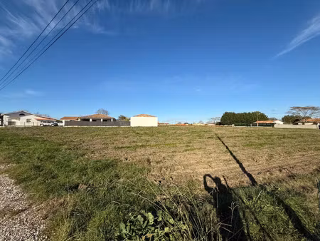 vente terrain 600 m² cussac-fort-médoc (33460)