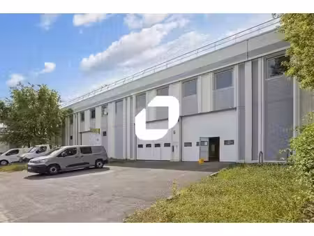 location bureaux 673 m²