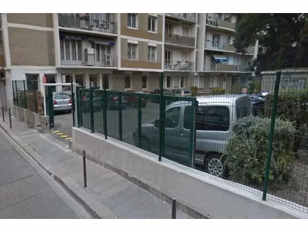 location parking grenoble 38000 - 60 € - surface privée
