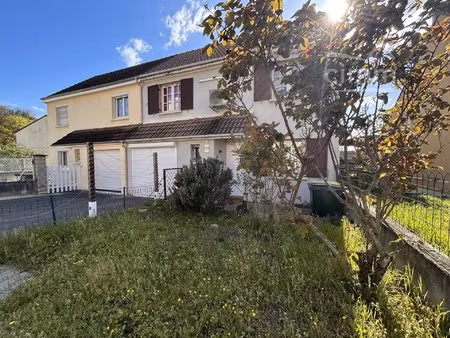 le péage de roussillon - villa jumelée de 90m2 sur 3 niveaux .