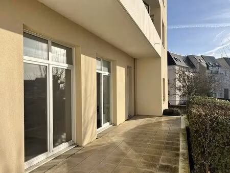 location bureaux 164 m²