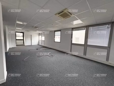 location bureaux 300 m²