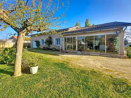 vente maison 5 pièces 127 m² gaillan-en-médoc (33340)
