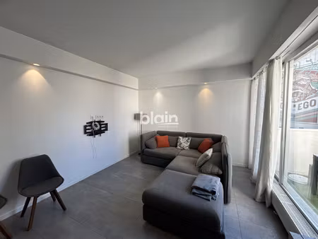 a louer - t4 meuble grenoble  hyper centre  quartier proche