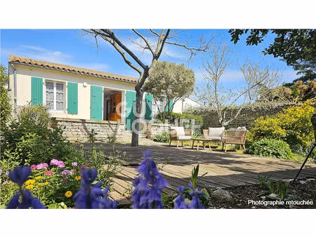 charmante maison 4 pièces à vendre à sainte-marie-de-ré  exposition sud