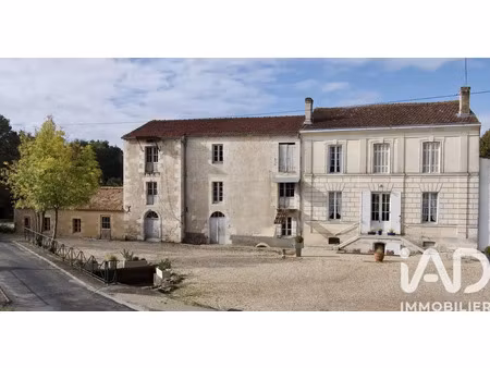 vente maison à val-de-livenne (33820) : à vendre / 270m² val-de-livenne