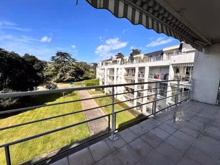 location appartement 4 pièces 86m² tours 37100