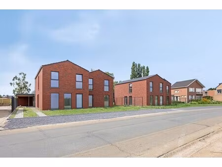 huis te koop in maasmechelen met 3 slaapkamers