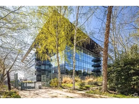 location bureaux 358 m² à 3 038 m²