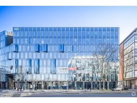 location bureaux 400 m² à 4 734 m²