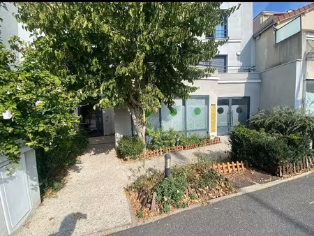 location local industriel 1 pièce 10 m² à clamart (92140)
