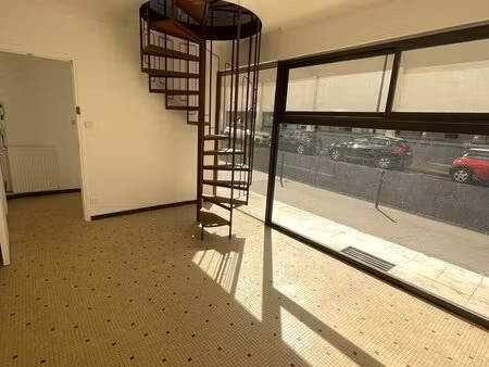 location local professionnel 42m² nantes 44000