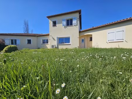 magnifique maison t6 saramon de 199m² - 25min d'auch- 15 min samatan