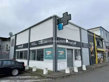 location commerce 130 m²